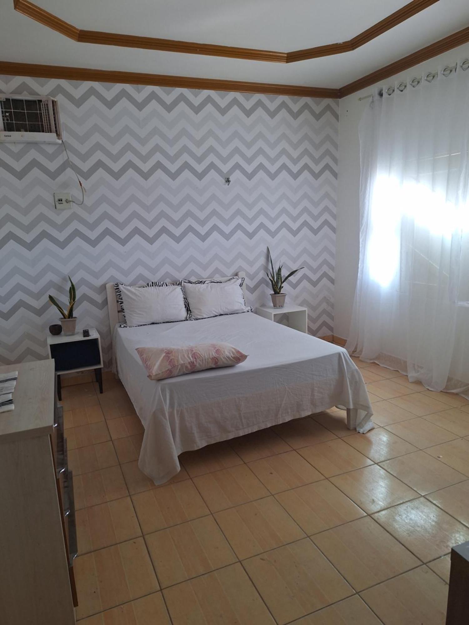 Quarto Triplo Com Banheiro Em Pousada E Restaurante Manaus Exterior photo